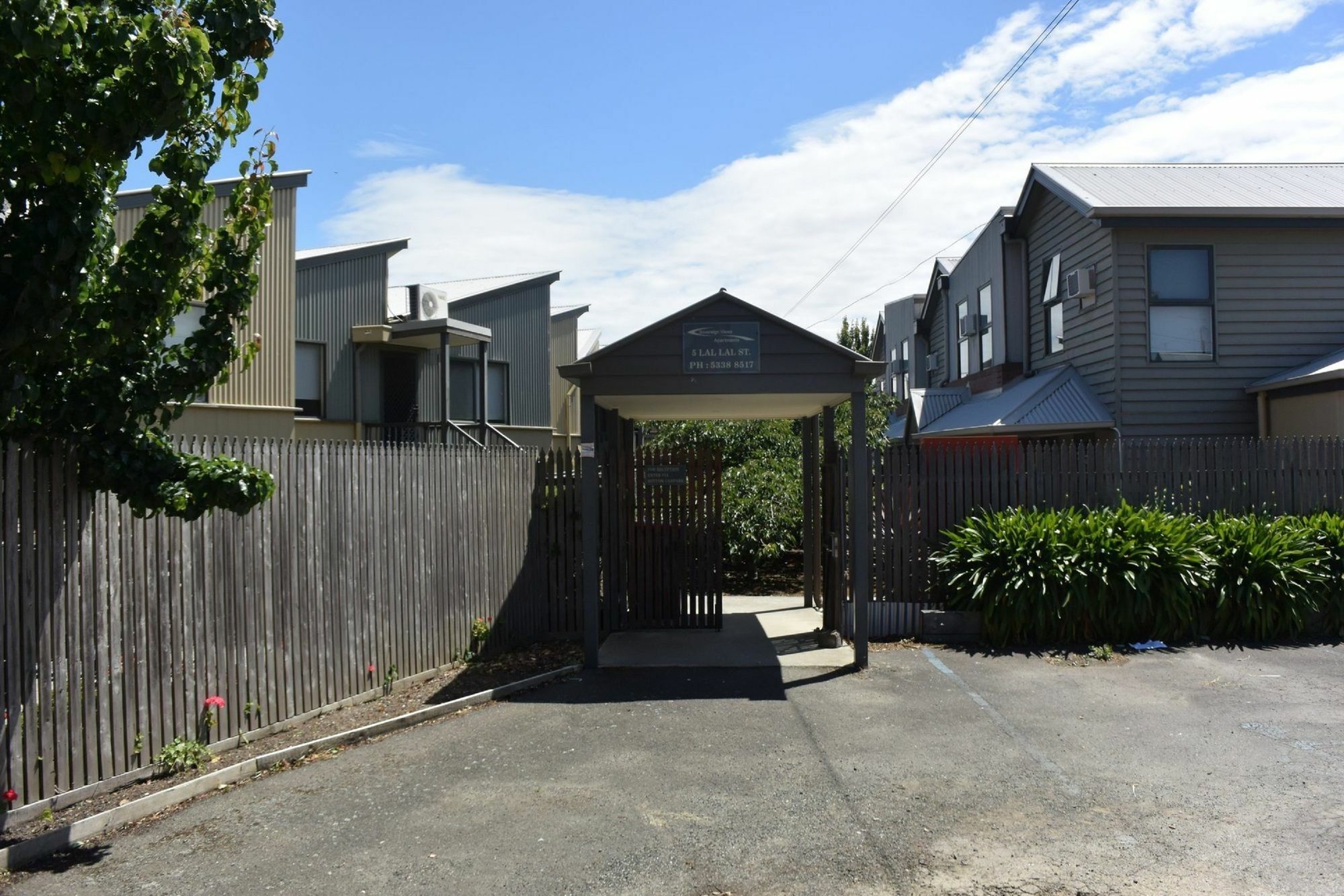 Sovereign Views Apartments Ballarat Bagian luar foto